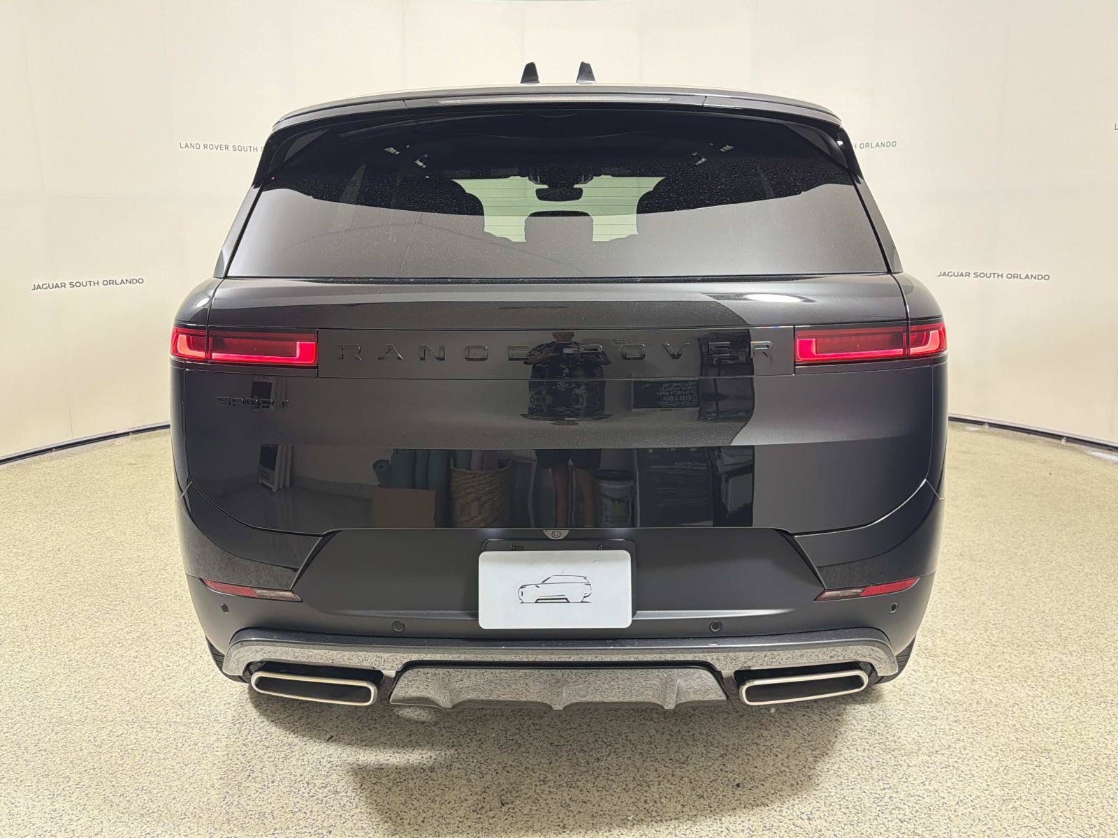 New 2027 Land Rover Range Rover Sport SE AWD/4WD image 4