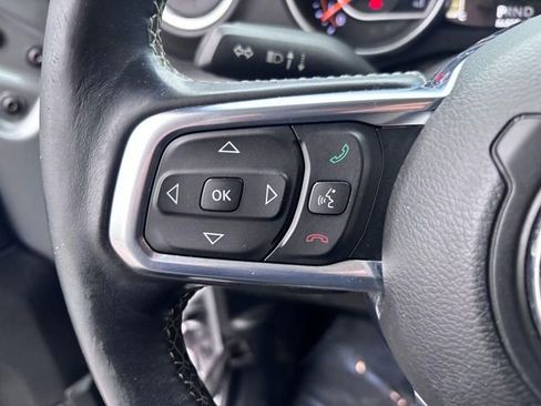 Used 2018 Jeep Wrangler Unlimited Sahara AWD/4WD image 19