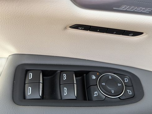 Certified 2024 Cadillac XT5 Premium Luxury w/ Technology Package FWD image 18