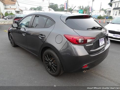 Used 2016 MAZDA MAZDA3 i Sport FWD image 7