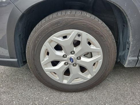 Certified 2022 Subaru Forester image 5