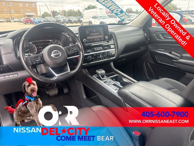 Used 2024 Nissan Pathfinder SV FWD image 14
