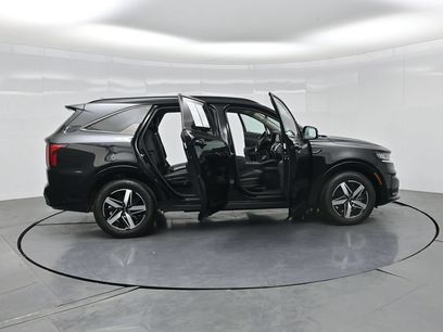 Used 2023 Kia Sorento S w/ Panoramic Sunroof Package