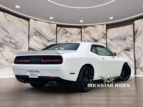Used 2022 Dodge Challenger GT RWD image 2