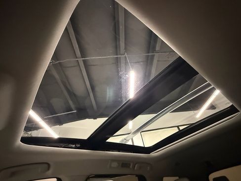 Used 2023 Nissan Pathfinder SL w/ SL Premium Package image 42