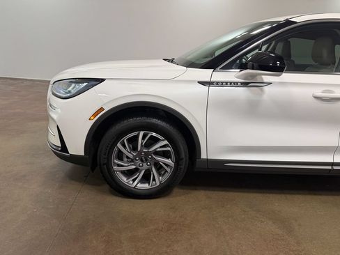 Used 2024 Lincoln Corsair AWD image 38
