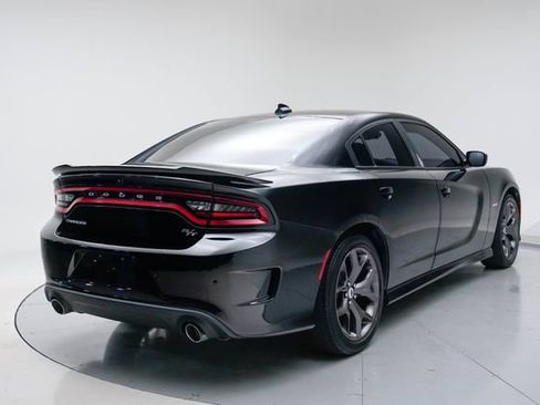 Used 2019 Dodge Charger R/T w/ Driver Confidence Group RWD image 16
