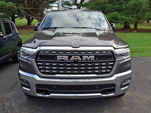 Used 2025 RAM 1500 Limited AWD/4WD image 2