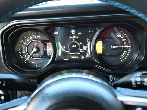 Used 2024 Jeep Wrangler High Altitude AWD/4WD image 18