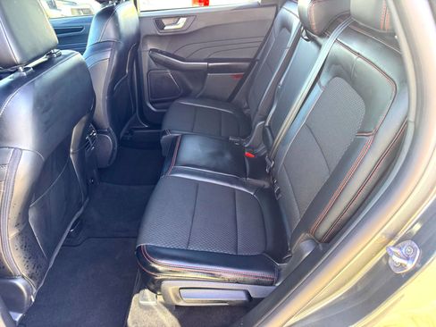 Used 2025 Ford Escape ST-Line w/ Tech Pack #1 image 17