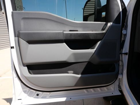 Used 2026 Ford F550 4x4 Regular Cab Super Duty image 17
