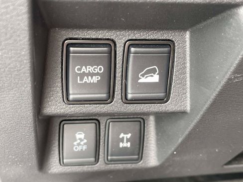 Used 2024 Nissan Frontier PRO-4X AWD/4WD image 27