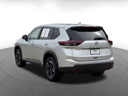 Used 2025 Nissan Rogue SV FWD image 11