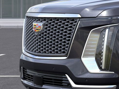 New 2026 Cadillac Escalade Platinum Luxury w/ LPO, Radiant Package image 44