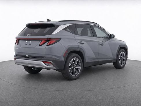 Used 2025 Hyundai Tucson SEL FWD image 6
