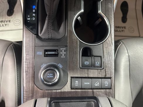 Used 2020 Toyota Highlander Platinum AWD/4WD image 34