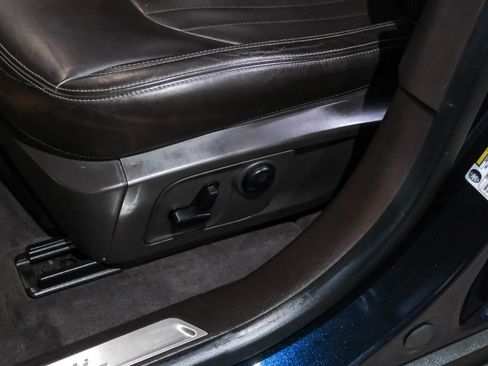 Used 2019 Maserati Levante GranLusso image 28