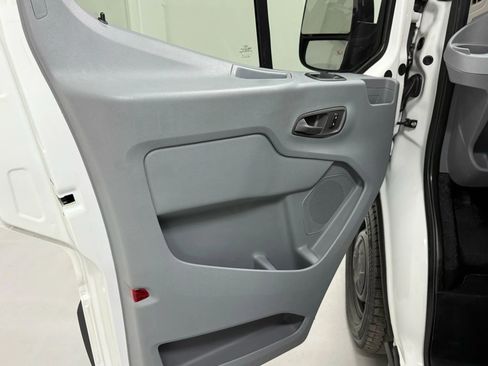 Used 2016 Ford Transit 350 XL image 21
