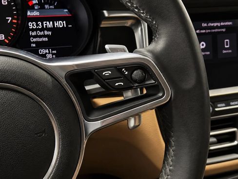 Used 2020 Porsche Macan S AWD/4WD image 38
