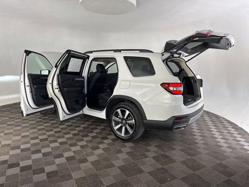 Certified 2025 Honda Pilot Elite image 21