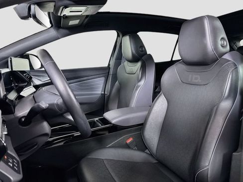 Certified 2023 Volkswagen ID.4 Pro S AWD/4WD image 24