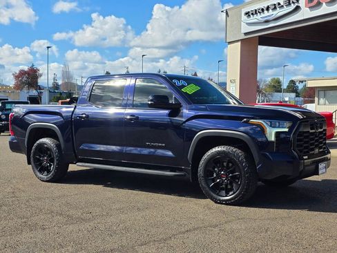 Used 2024 Toyota Tundra Limited w/ TRD Off-Road Package image 29