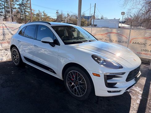 Used 2017 Porsche Macan GTS AWD/4WD image 57
