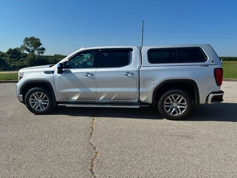 Used 2022 GMC Sierra 1500 SLT w/ SLT Premium Package AWD/4WD image 2