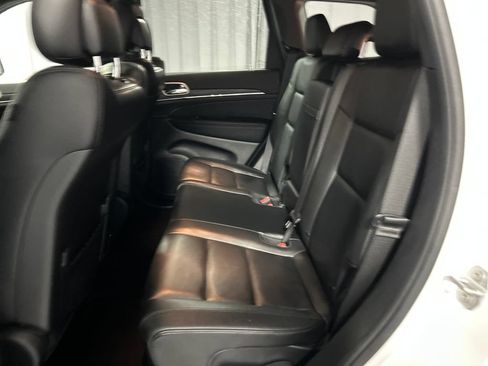 Used 2020 Jeep Grand Cherokee Limited AWD/4WD image 22