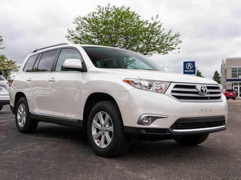 Used 2013 Toyota Highlander SE AWD/4WD image 2