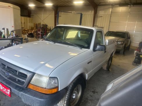 Used 2000 Ford Ranger XL image 2