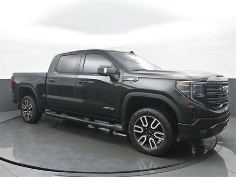 Used 2022 GMC Sierra 1500 AT4 w/ Technology Package image 7