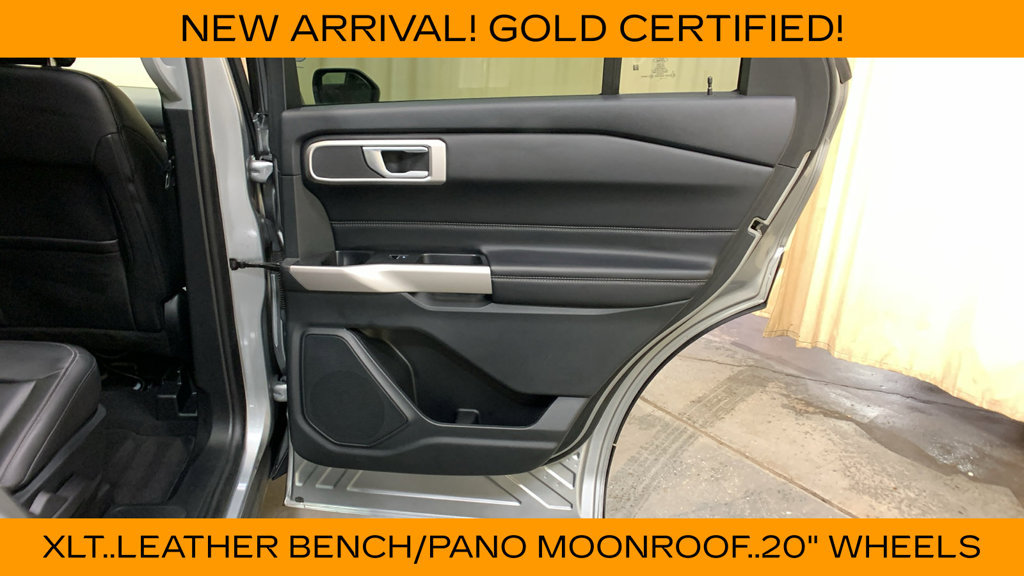 Used 2023 Ford Explorer XLT w/ Equipment Group 202A AWD/4WD image 13