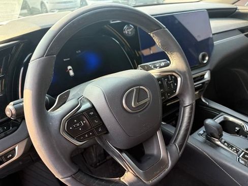 Used 2025 Lexus RX 350h w/ Accessory Package AWD/4WD image 8