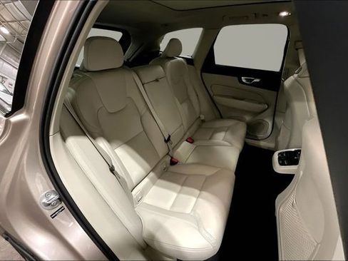 New 2026 Volvo XC60 B5 Ultra w/ Protection Package Premier AWD/4WD image 11