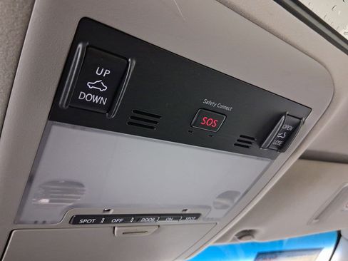 Used 2014 Lexus LS 460 image 30