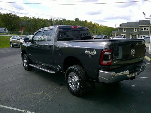 Used 2022 RAM 2500 Tradesman image 9