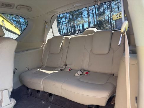 Used 2017 INFINITI QX80 2WD w/ Driver Assistance Package image 10