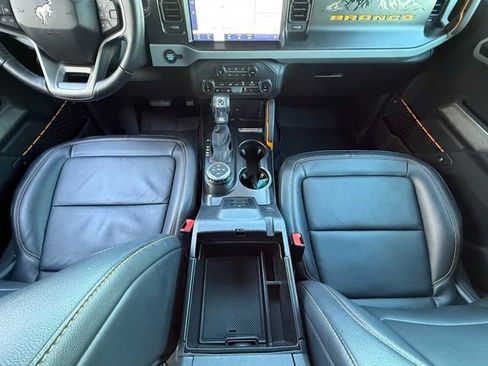 Used 2022 Ford Bronco Badlands image 19