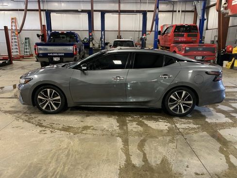 Used 2020 Nissan Maxima 3.5 SL w/ Floor Mat Group image 3
