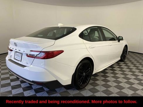 Used 2025 Toyota Camry SE w/ Convenience Package AWD/4WD image 9