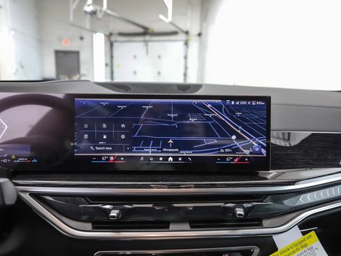 New 2026 BMW X5 xDrive40i w/ M Sport Package image 16