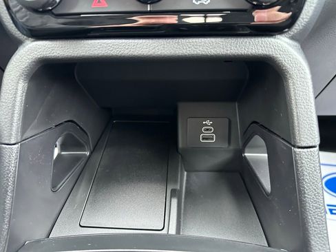 New 2025 Ford Ranger XLT w/ Technology Package AWD/4WD image 19