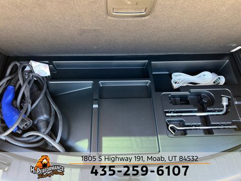 Used 2024 MAZDA CX-90 Plug-In Hybrid w/ Premium Pkg AWD/4WD image 17