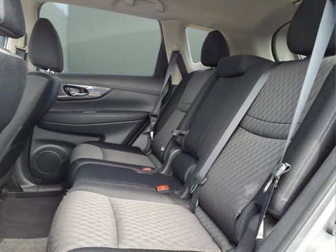 Used 2019 Nissan Rogue SV w/ Premium Package AWD/4WD image 11
