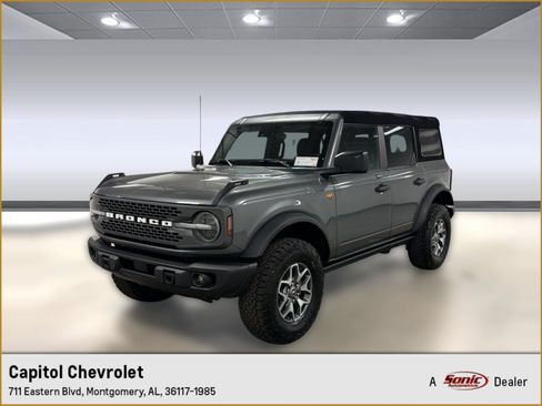 Used 2023 Ford Bronco Badlands AWD/4WD image 1