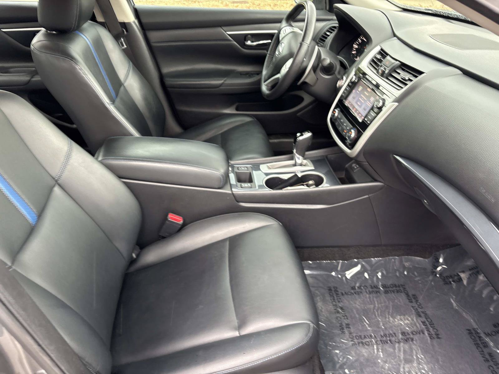 Used 2018 Nissan Altima 2.5 SR w/ SR Midnight Edition FWD image 34