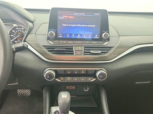 Used 2023 Nissan Altima 2.5 SV image 21