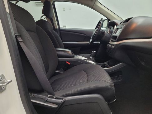 Used 2018 Dodge Journey SE w/ Popular Equipment Group image 21