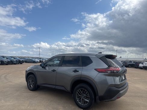 Certified 2023 Nissan Rogue S image 13